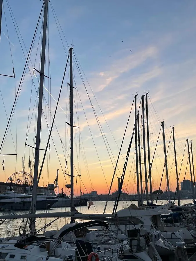 Genova Centro Διαμέρισμα Δωμάτια σε οικογενειακή κατοικία Γένοβα